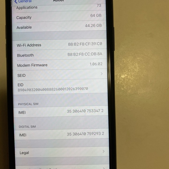 iPhone XR 64gb Rogers - Picture 3 of 6